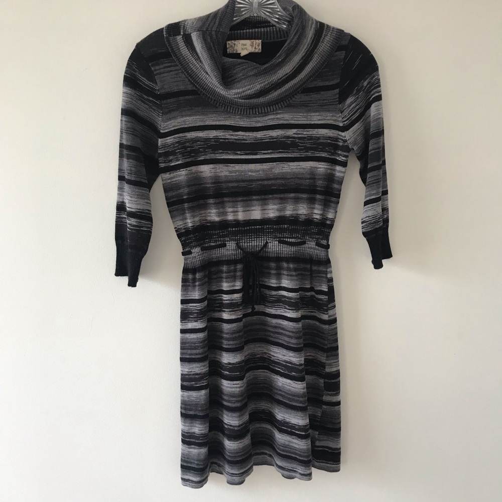 Pink‎ Rose sweater dress